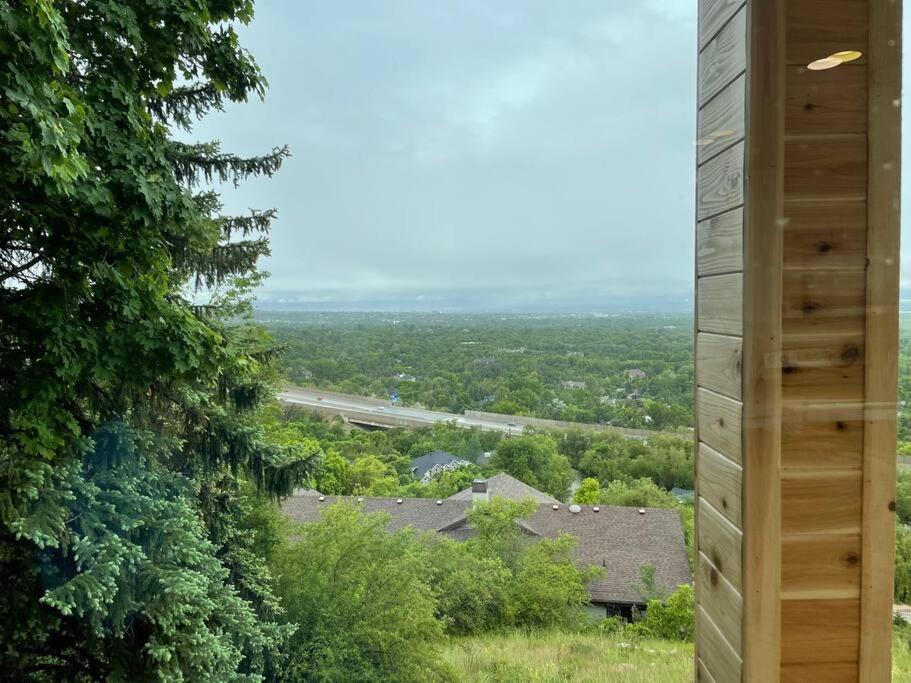 Luxury Alpine Treehouse Villa Holladay Exterior photo