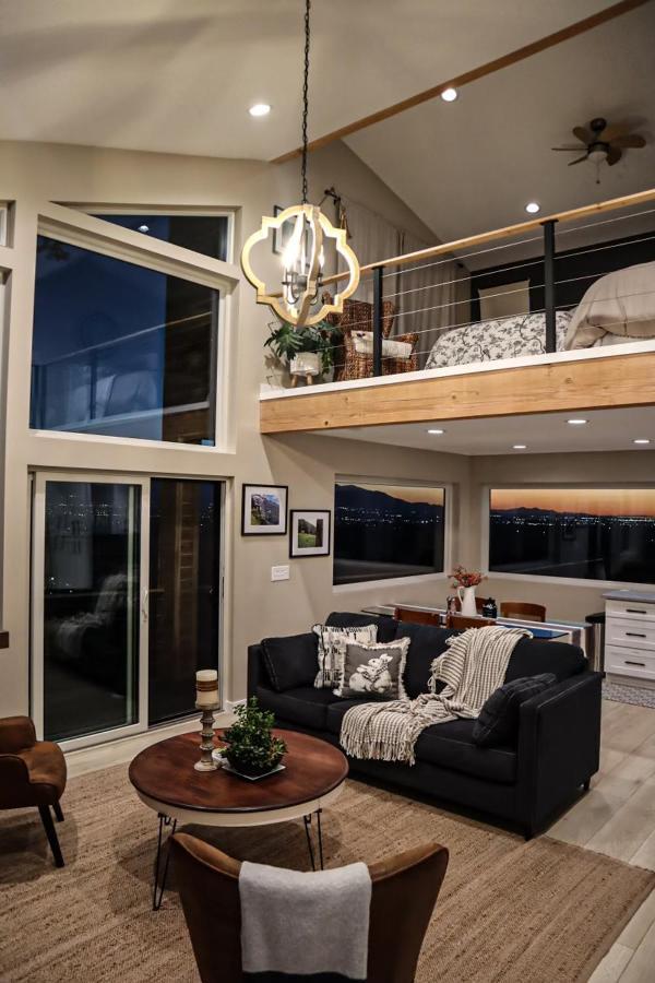 Luxury Alpine Treehouse Villa Holladay Exterior photo